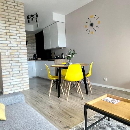 Apartments Sleep & Go Modlin Airport Nowy Dwór Mazowiecki エクステリア 写真