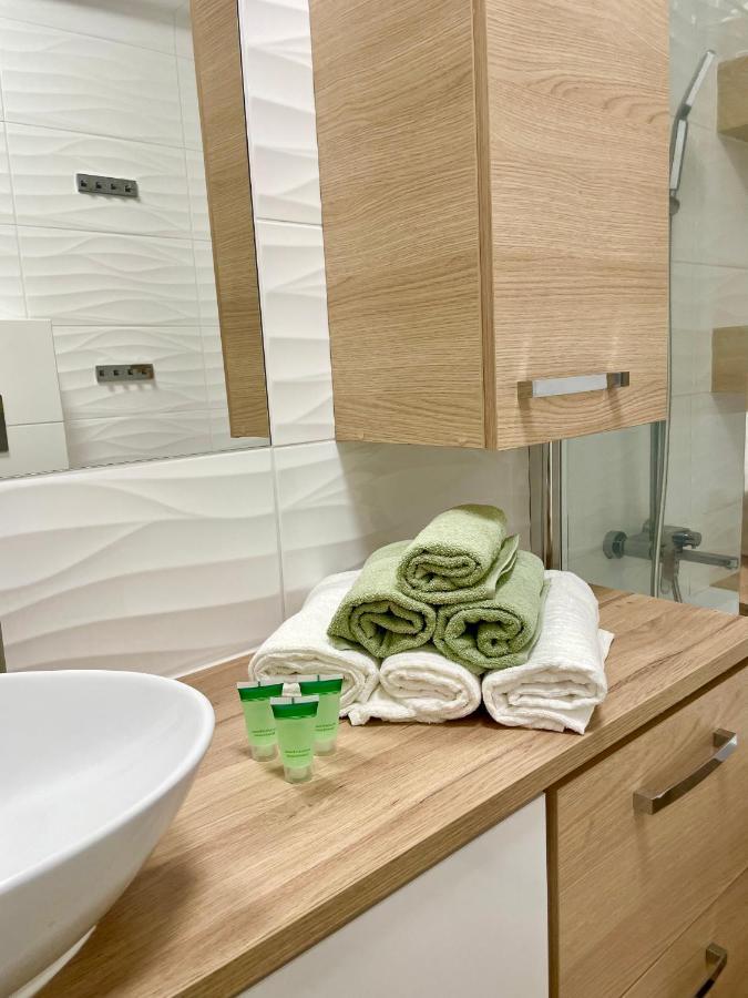 Apartments Sleep & Go Modlin Airport Nowy Dwór Mazowiecki エクステリア 写真
