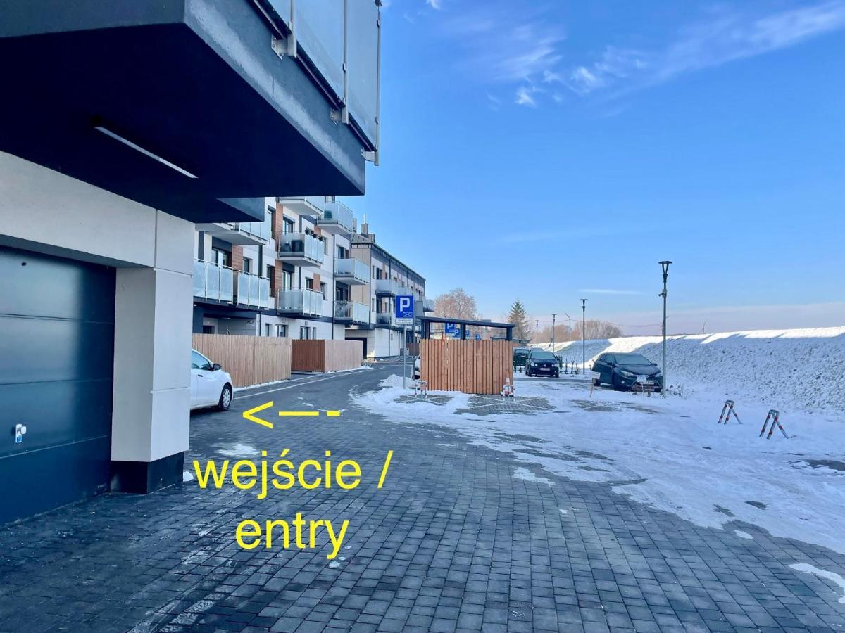 Apartments Sleep & Go Modlin Airport Nowy Dwór Mazowiecki エクステリア 写真